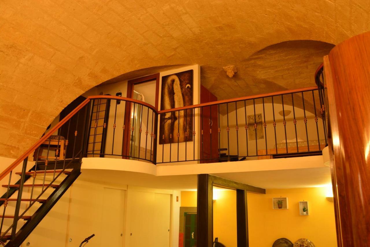 Versosud Cave Bari Bagian luar foto
