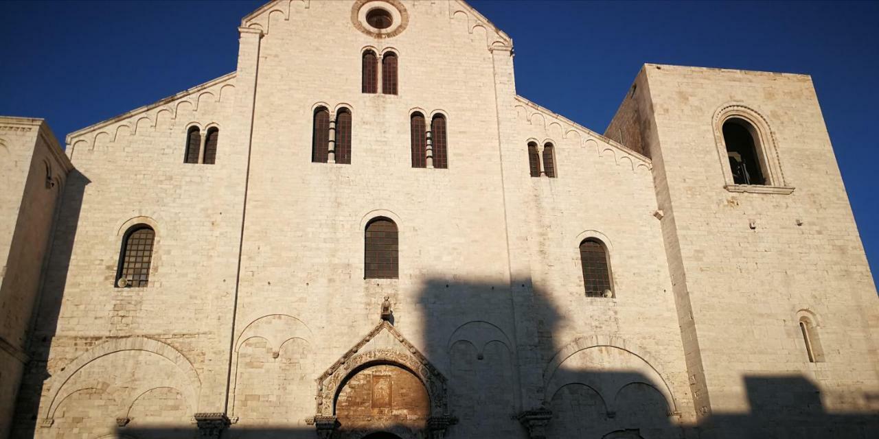 Versosud Cave Bari Bagian luar foto